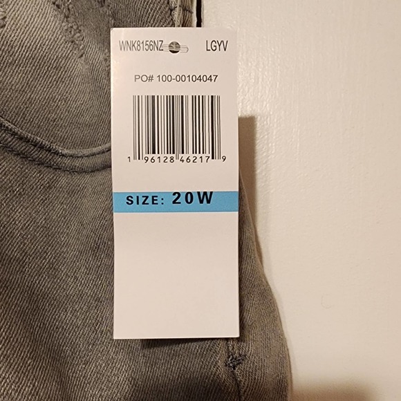 Democracy AB Solutions Denim Shorts 20W - Picture 5 of 6